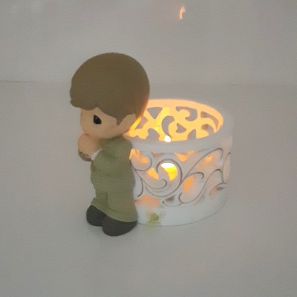 Precious Moments Communion Figure LED Candle 2012 - Picture 3 of 6